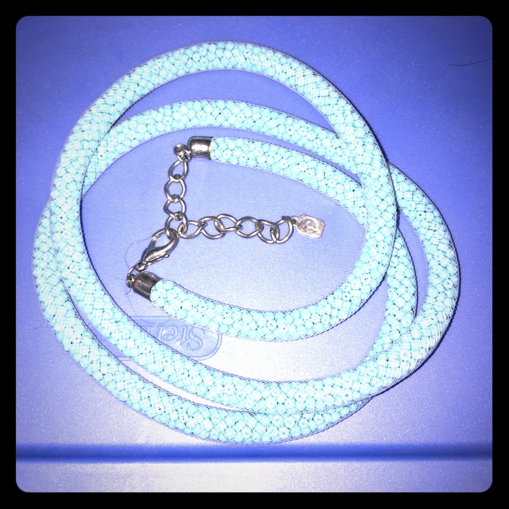 Unique turquoise-colored glass bead/mesh necklace